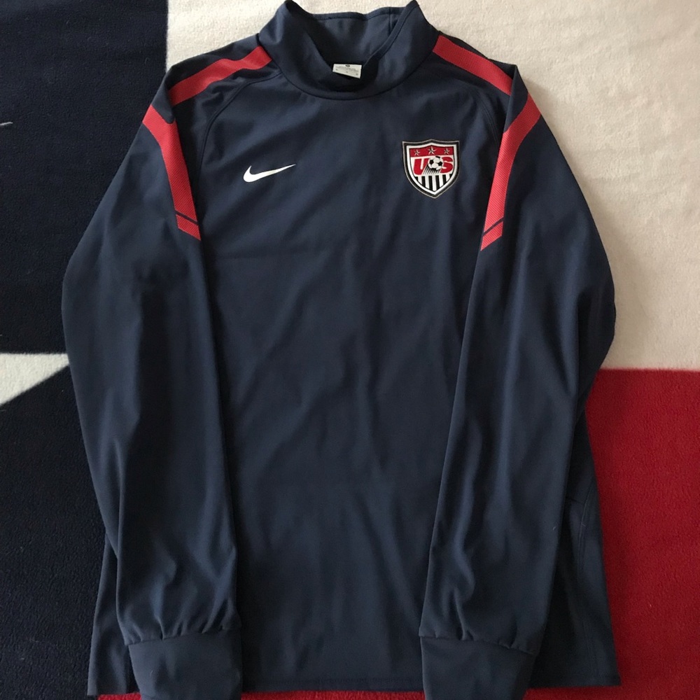 Nike USA soccer jersey